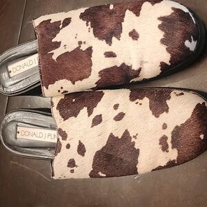 Early '2000s Donald J Pliner cow clogs! brown and white top. Women's size 10